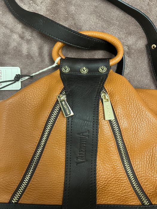 Чисто нова чанта Valentina