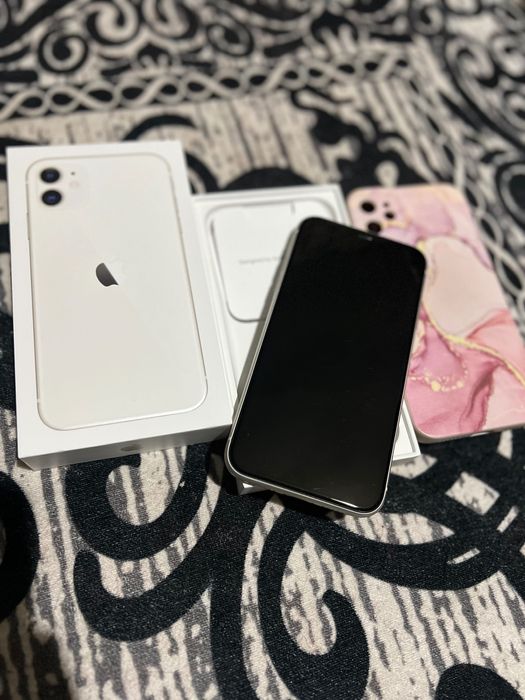 iPhone 11 Бял 64GB 80% капацитет
