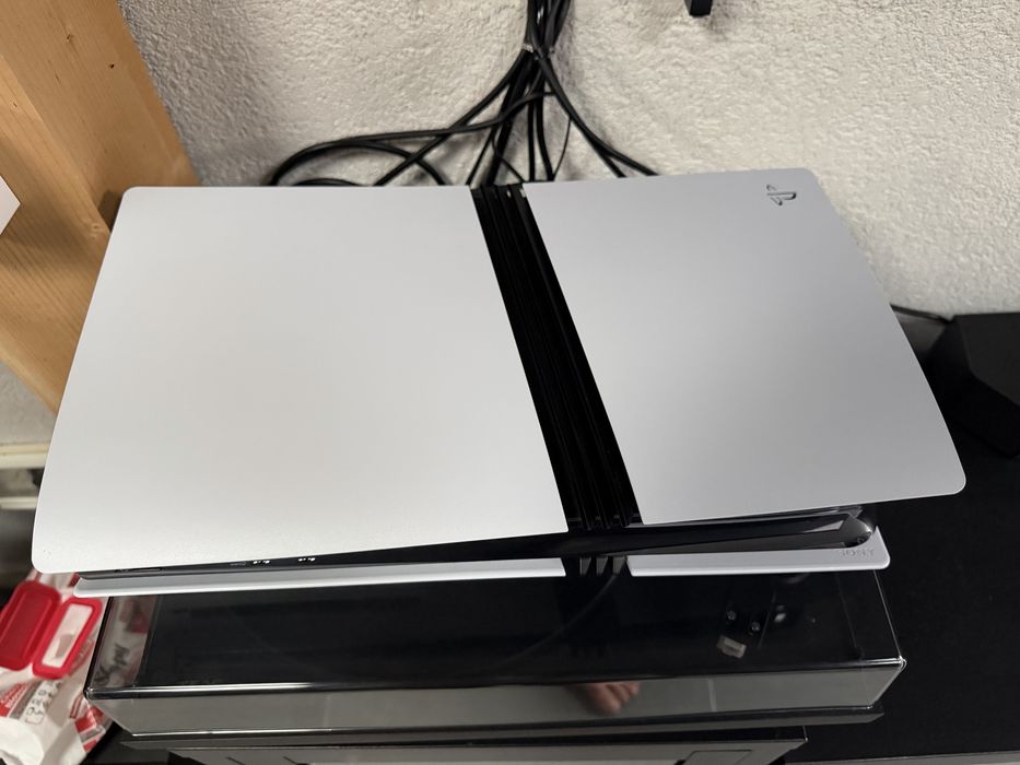 Pachet PlayStation 5 Pro Digital Edition (PS5) 2TB, White