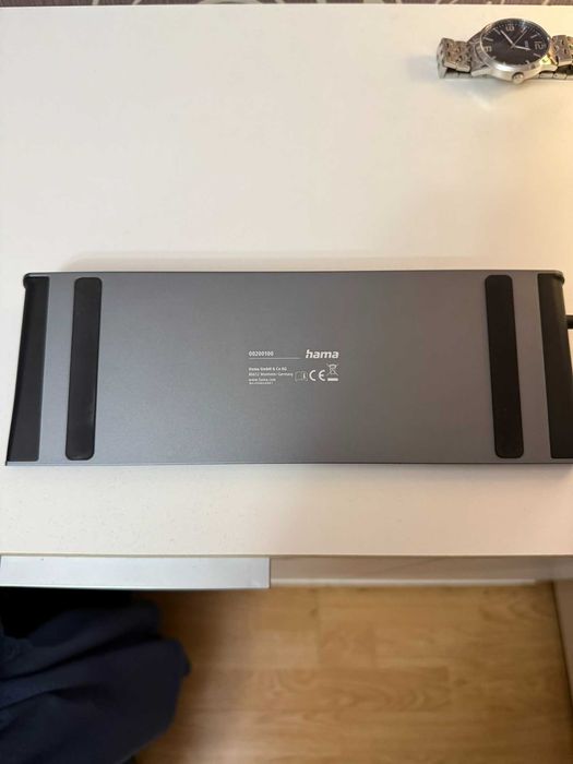 Hama 200100 10-в-1 USB Type-C Docking Station