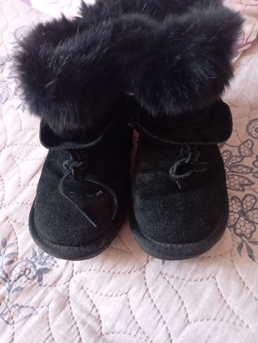 Угги.                          .