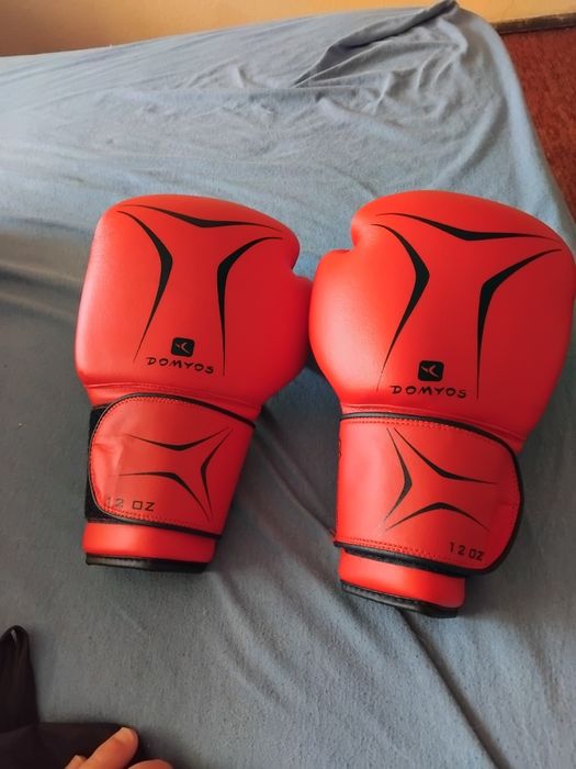 Боксови ръкавици