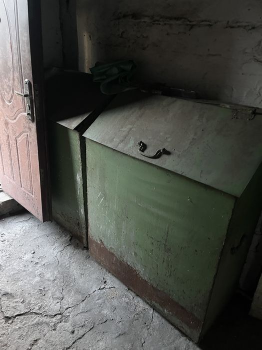 Продам бак ларь бункер для кормов