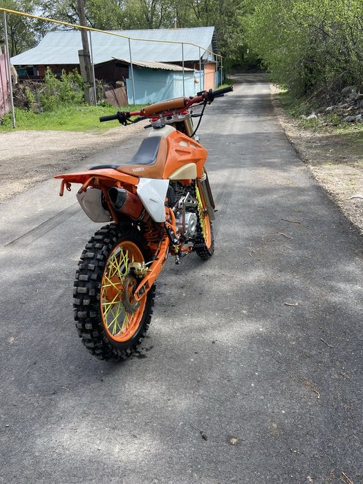 В продаже эндуро 250 кубов