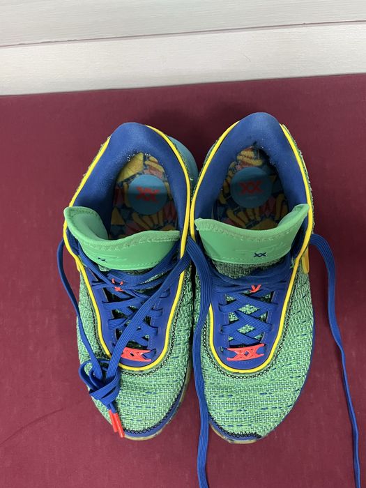 Nike Lebron 20, purtati de cateva ori
