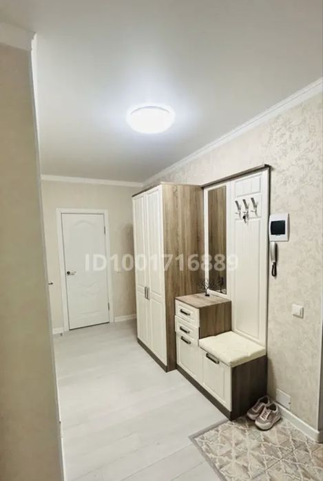 Продам шкаф в прихожую