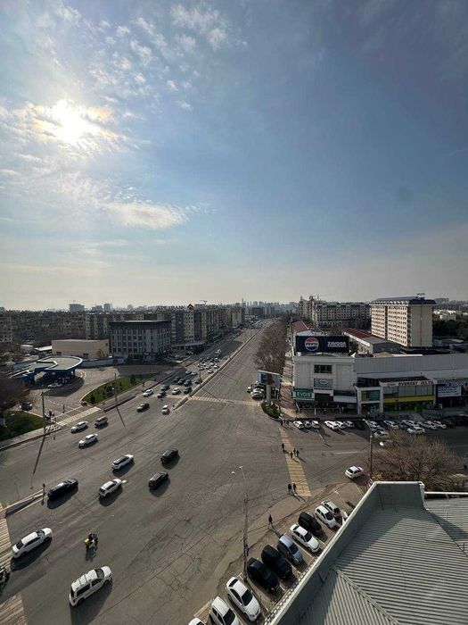 Продается помещение Паркент рынок 569м2