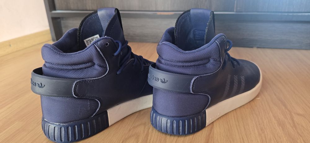 Adidas Tubular Invader 43