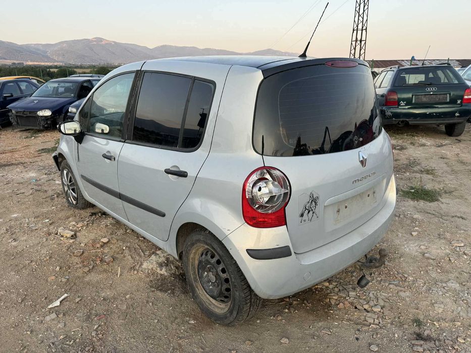 Рено Модус 2005г.