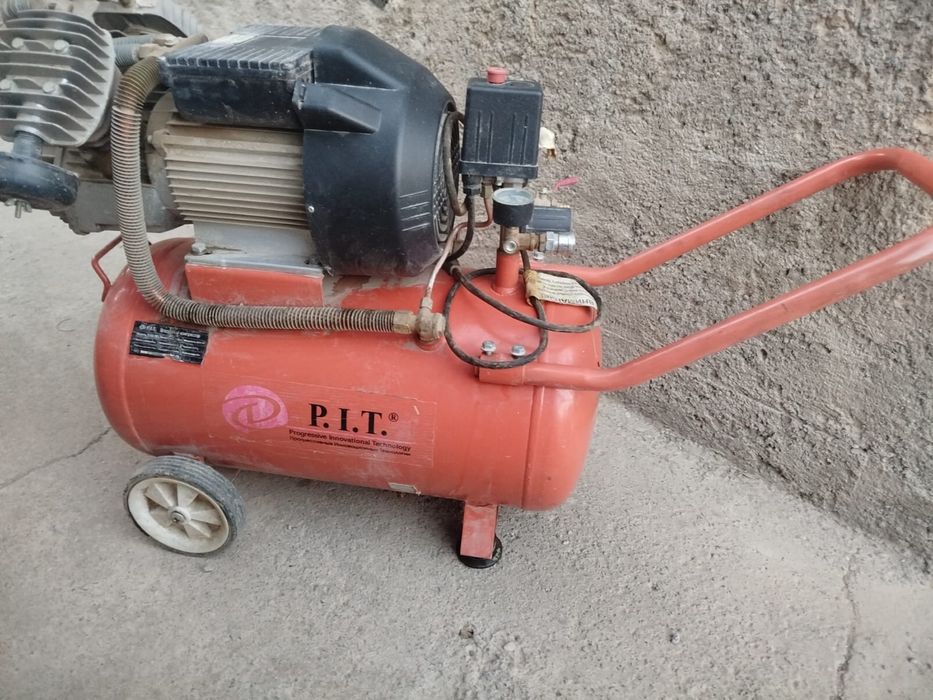 Продам компрессор 50л