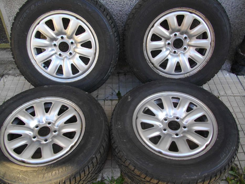 4бр. зимни 215/65/16 с железни джанти  5x114,3 дачия дъстър,нисан,опел