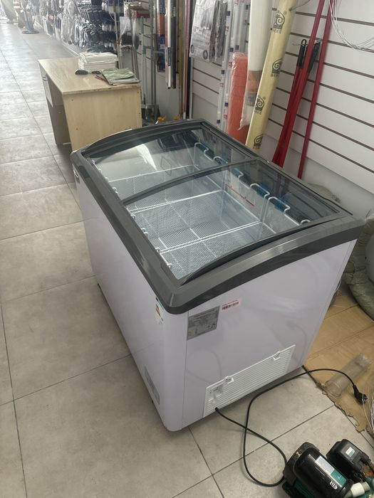 Морозильник витринный