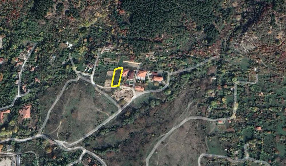 Продава се Парцел в Карлово - 865 кв.м за 81 €/кв.м - Снимка #2