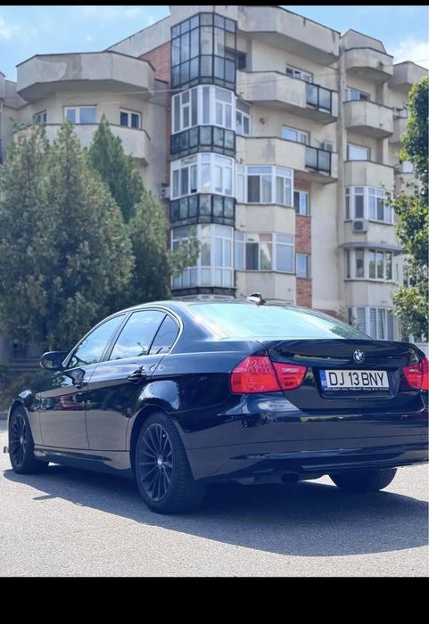 Vând  BMW e90 facelift din 2010 în stare perfectă, itp  valabil ofer fiscal pe loc, pentru mai multe detalii mesaj în privat