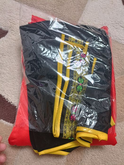 Национальная одежда, костюм