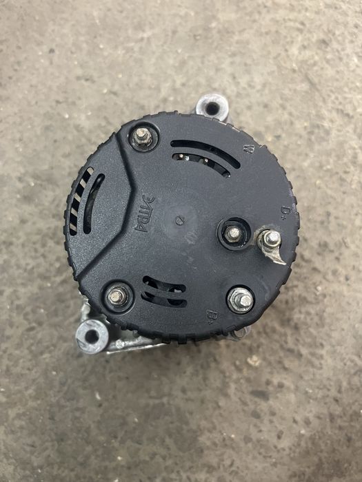 Продам генератор на ваз 2114