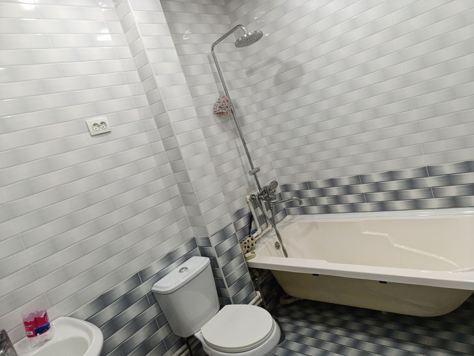 Участка..ховли.Продаётся заходи и живи!