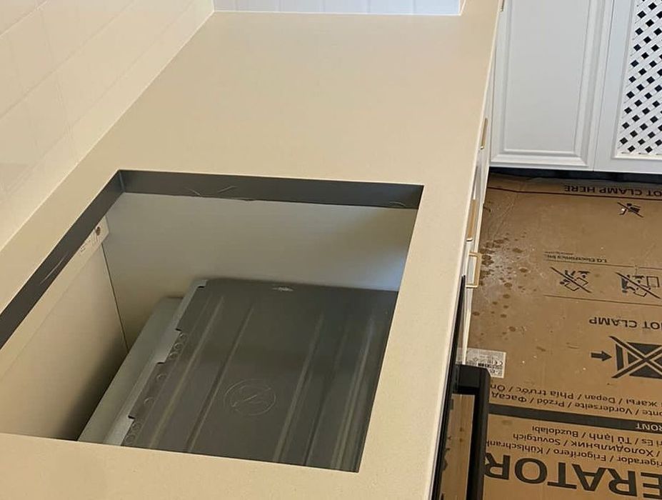 Столешницы,кварц,акрил,кухонный гарнитур,гранит,мрамор,керамогранит