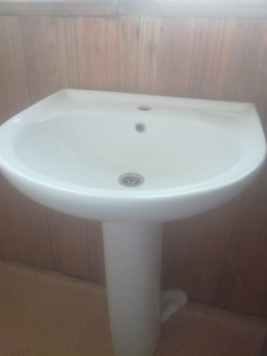 Продам умывальник тюльпан