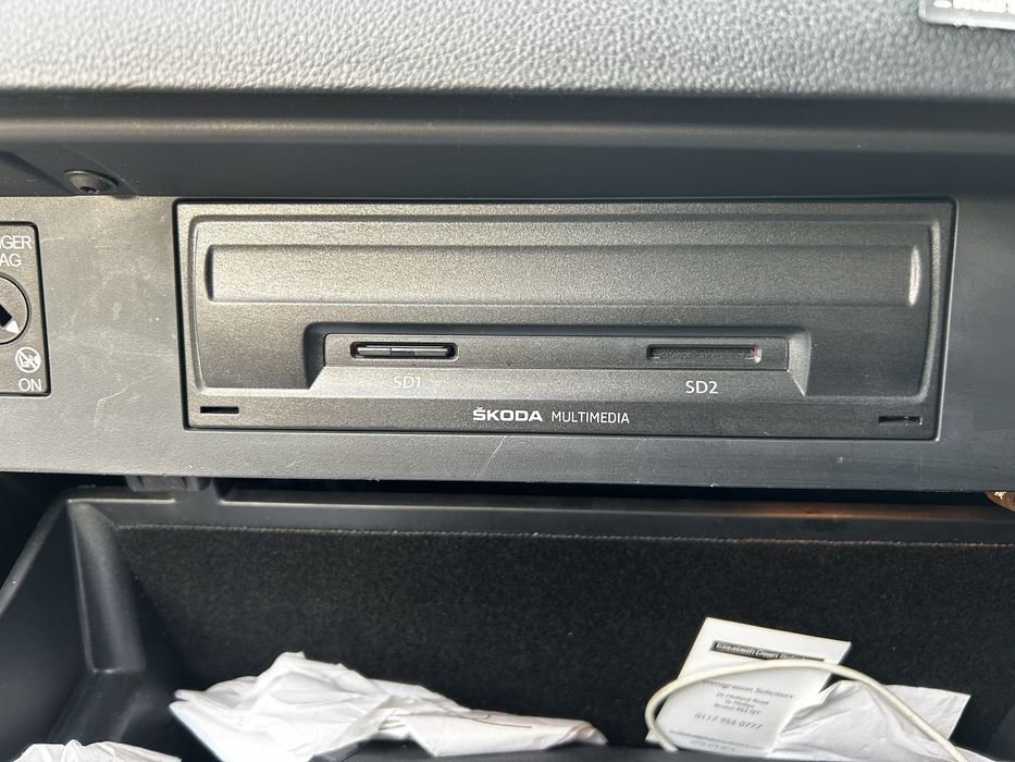 Navigație mare originală Skoda Octavia 3