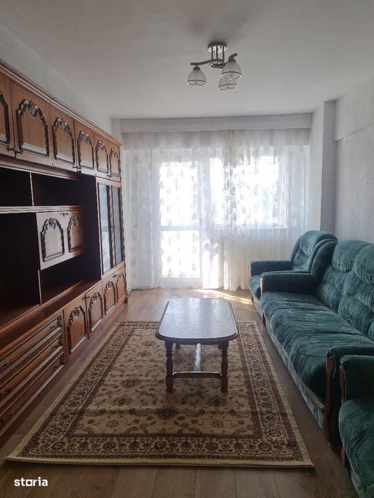 Apartament trei camere centru
