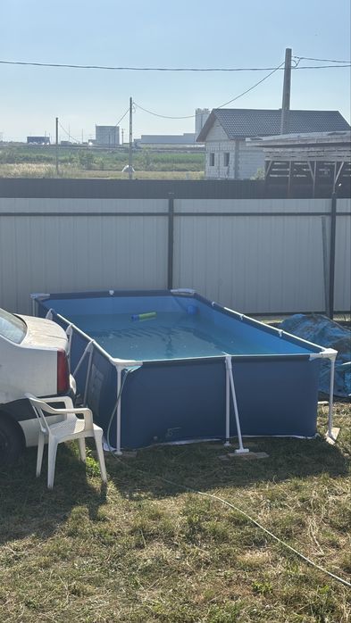 Piscina mare  cu cadru otel schimb cu diverse