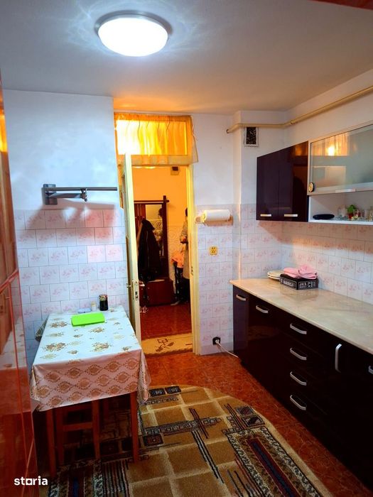 3 camere Mioveni / T.uri , Decomandat / Centrală, Amplasament DEOSEBIT