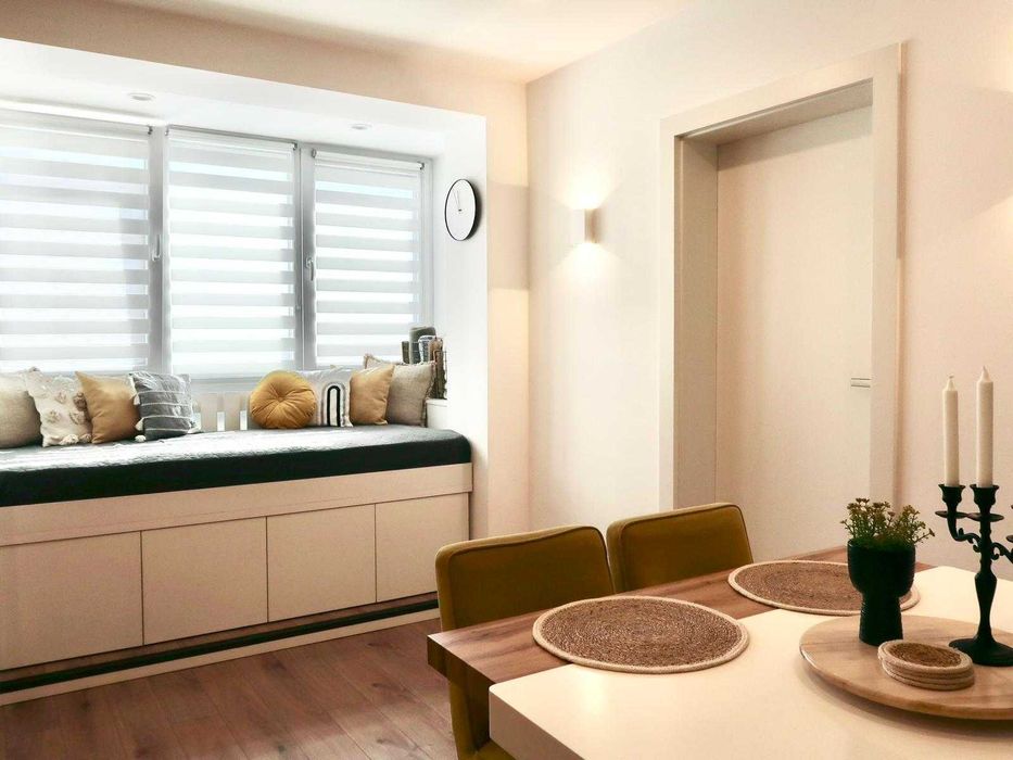 Proprietar vând apartament 3 camere ultrafinisat cu panoramă spre Criș