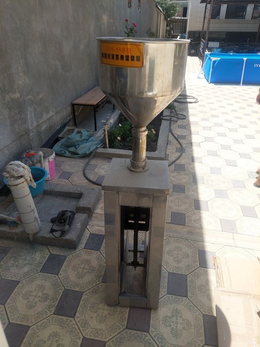 Дозатор поршневой