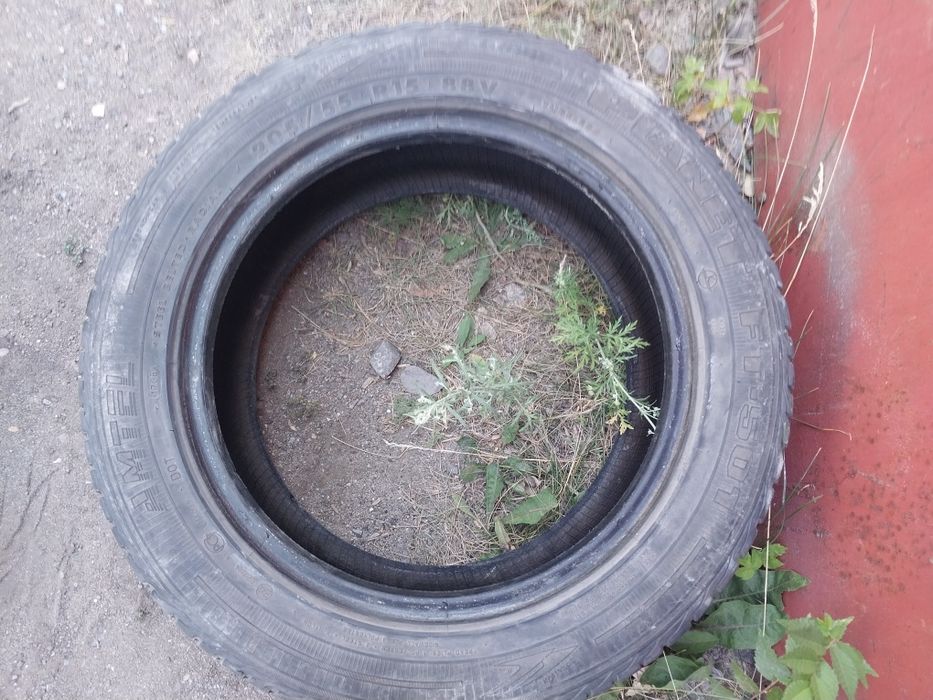 2 шины Amtel 205 55 R15.