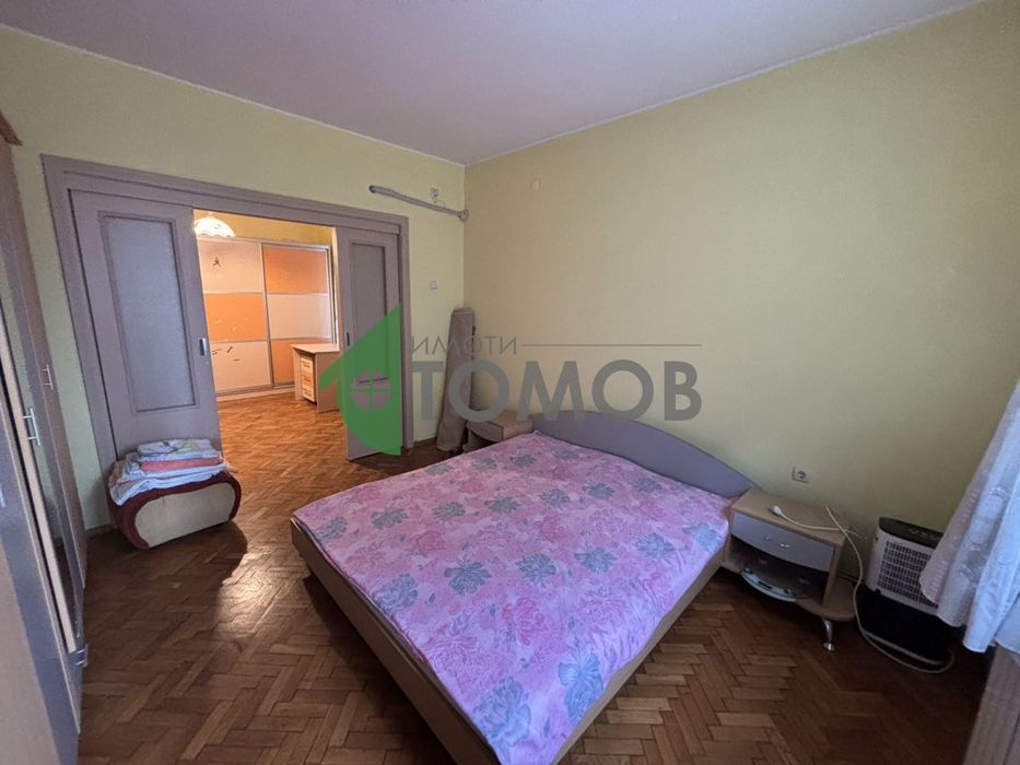 Дава се под наем Многостаен апартамент в Стара Загора, Център - 86 кв.м за 350 € - Снимка #4