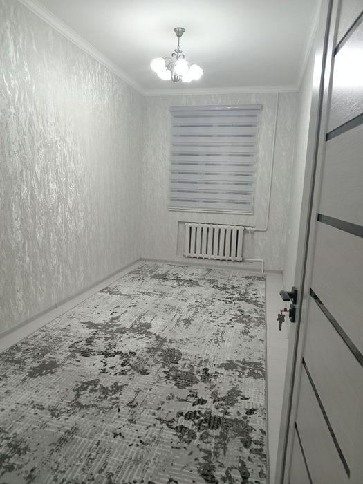 Tezlikda uy sotiladi. Ulgurib qoliyla 2 xonali 1qavat. Yevro remont