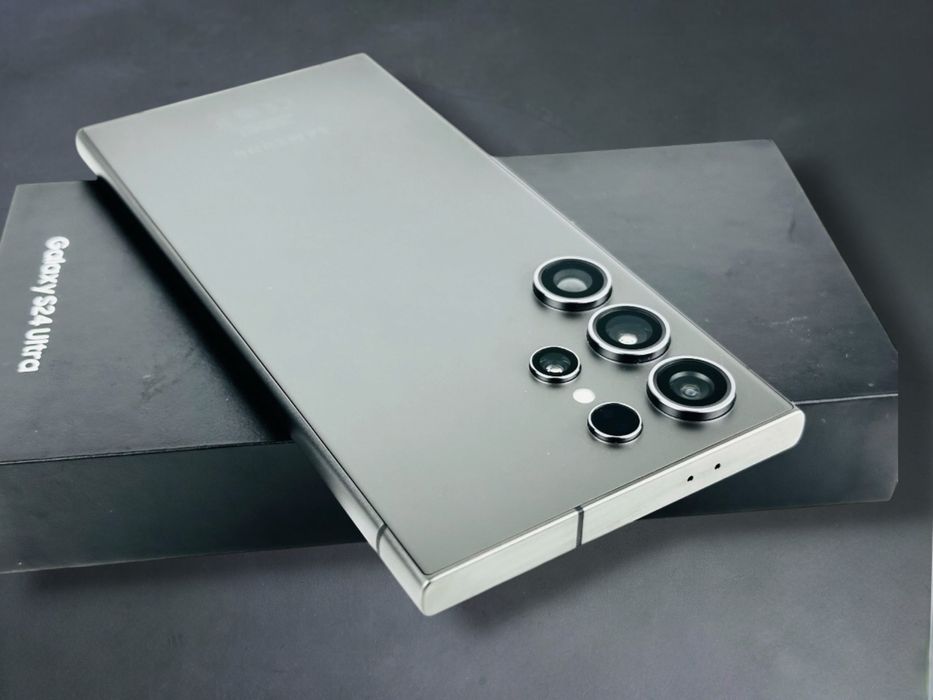 Samsung Galaxy S24 Ultra 5G 256GB 12RAM Black Перфектен! Гаранция!