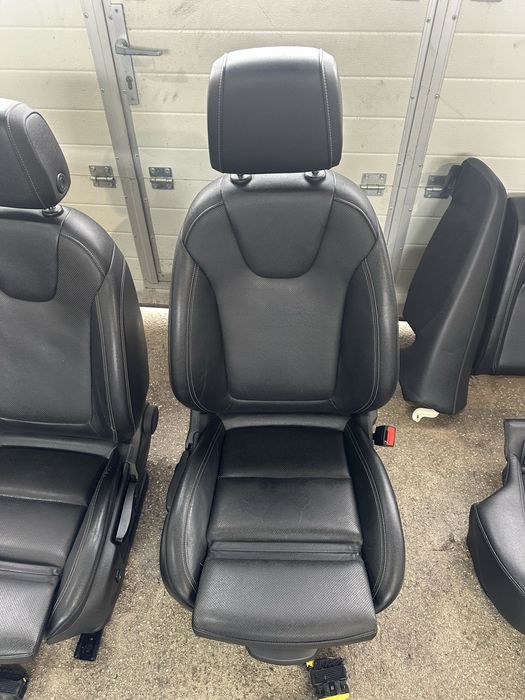 Кожен салон комплект за Опел Инсигния B комби след 2017г.!