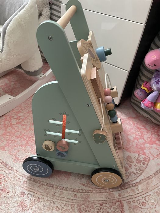 Moni Toys Дървена проходилка Lala