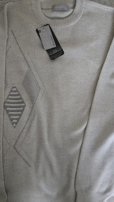 Продам фирменную кофту