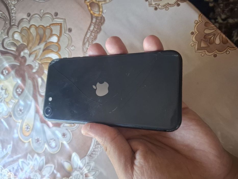 Iphone 2020 (2nd gen) 128gb srochna
