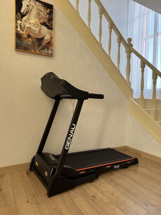 Беговая дорожка Genau TR50