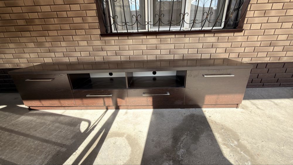 Тумба под телевизор