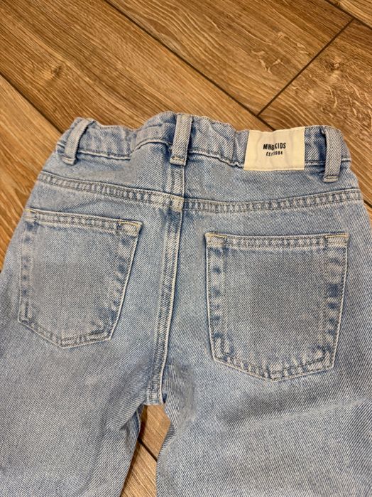 Продам детские джинсы манго