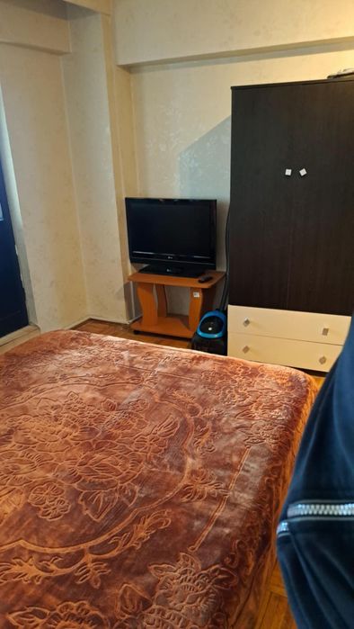 AP 1 cam de inchiriat Zona Dorobanti Pta mare