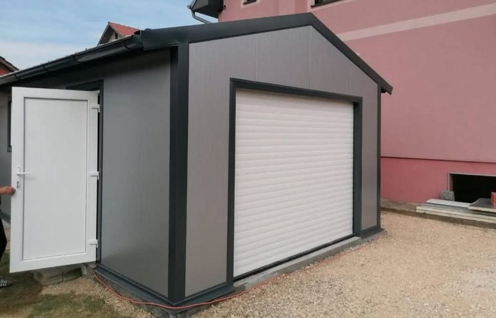 Vând garaje auto