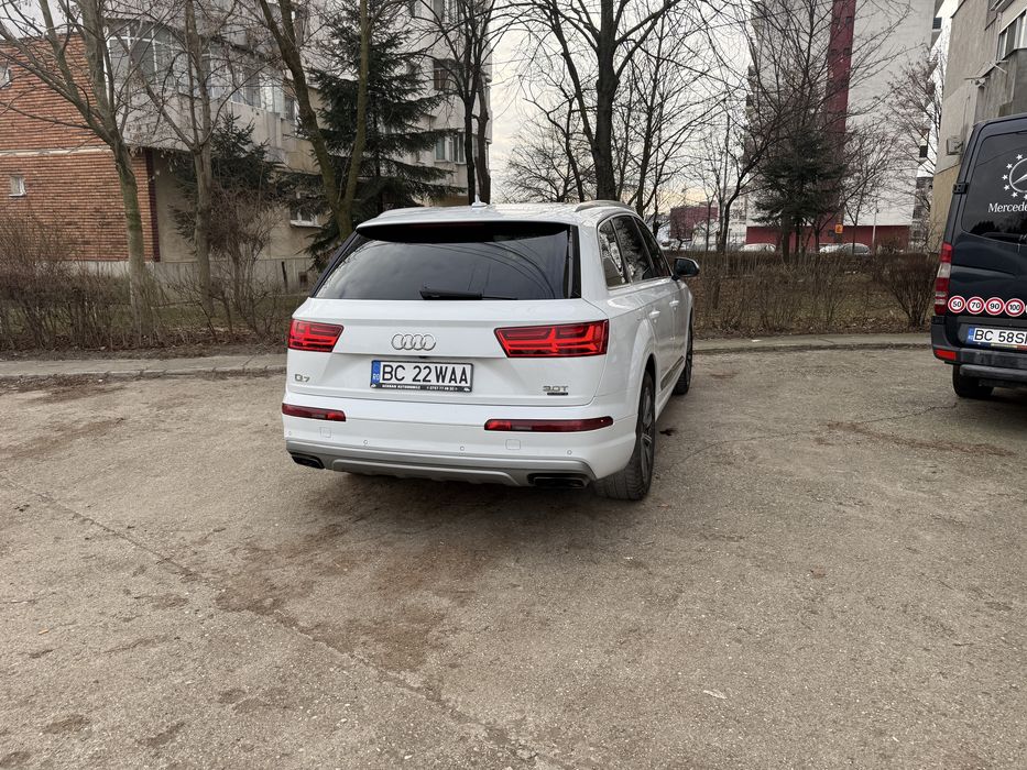 Audi Q7  3.0 Benzina