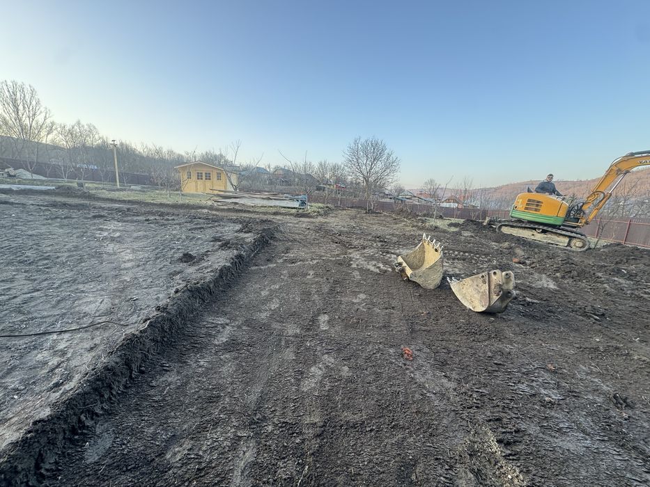 Demolari , sapaturi , lucrari cu miniexcavator