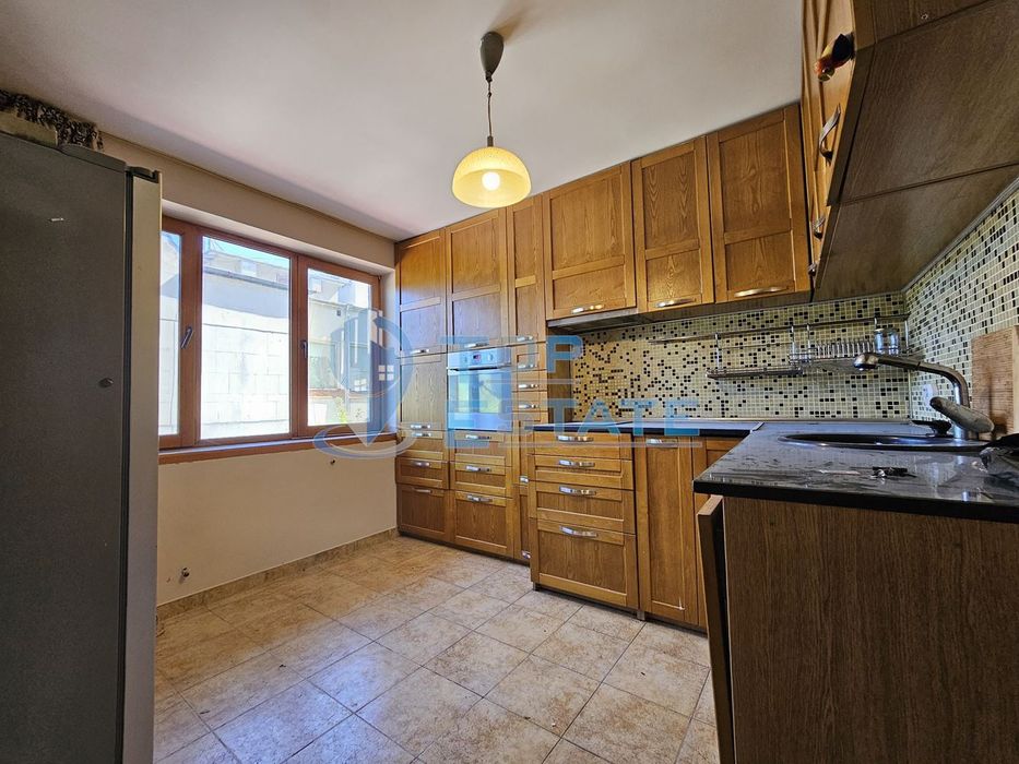 Продава се Мезонет в Велико Търново, Център - 180 кв.м за 1056 €/кв.м - Снимка #3