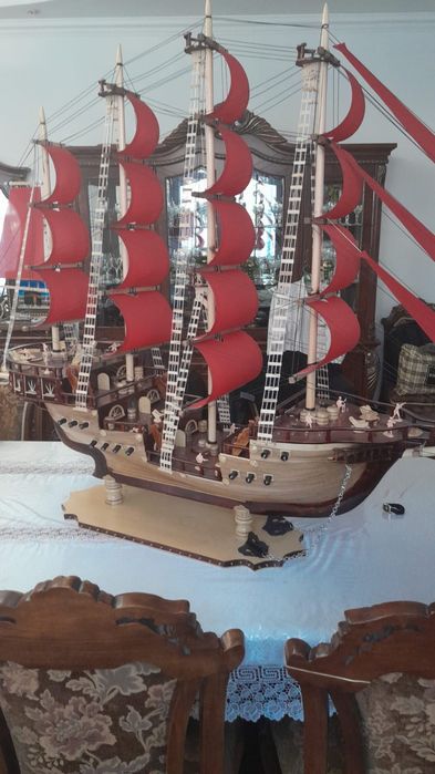 Корабль ручная работа из дерева сделано