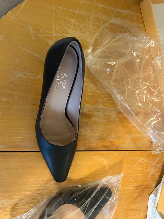 Кожени обувки на ток Sara Pen