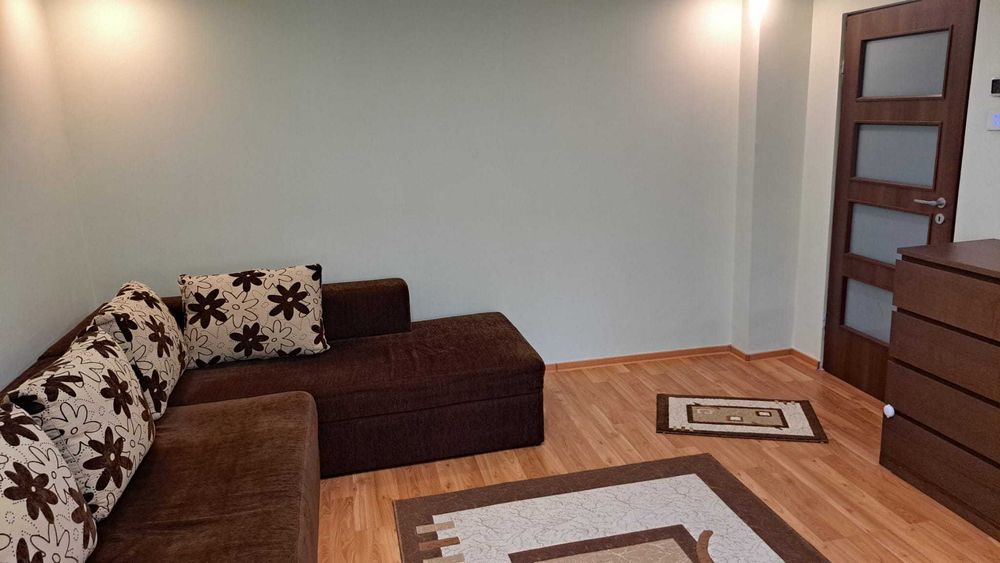 Particular inchiriez apartament cu 2 camere confort 1,  statia metrou Pacii