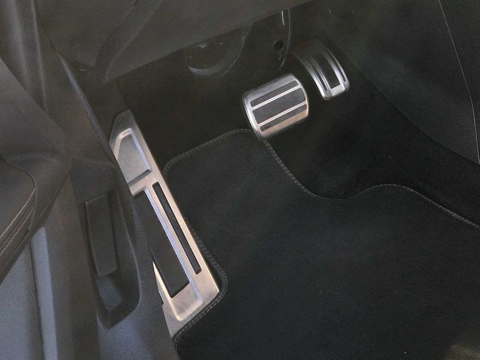 Peugeot 3008 1,6 THP 165 CP 2018 Automat/GT-line/I-Cockpit3D/Led/Piele/Navigatie/Touchscreen/Bluetooth/Panoramic/Carlig remorcare/Jante 18/