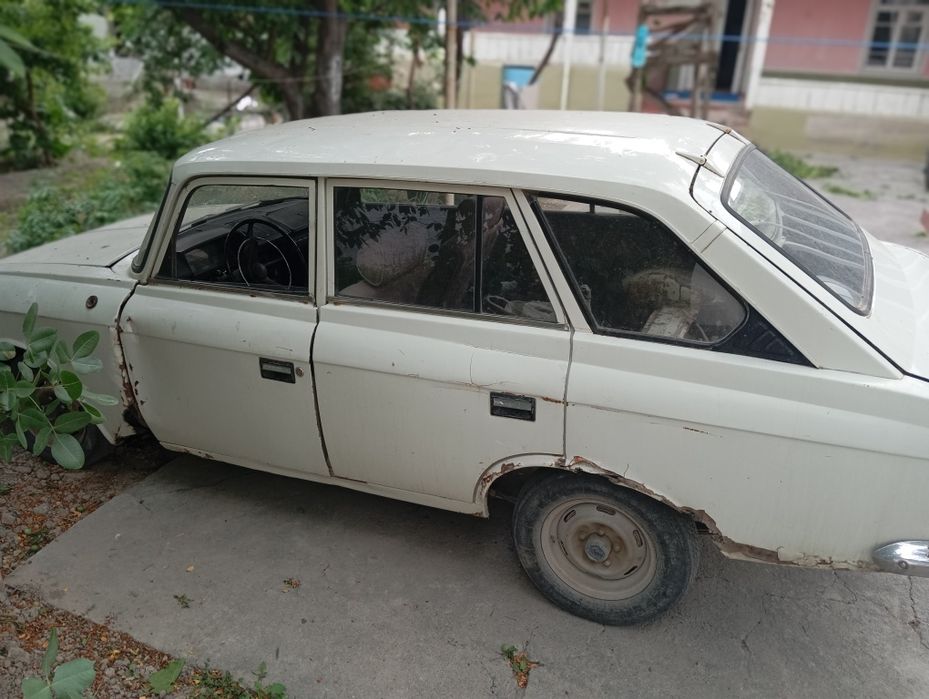 Москвич комби 412 Сотилади